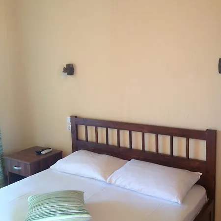 Elena Hotel 2*